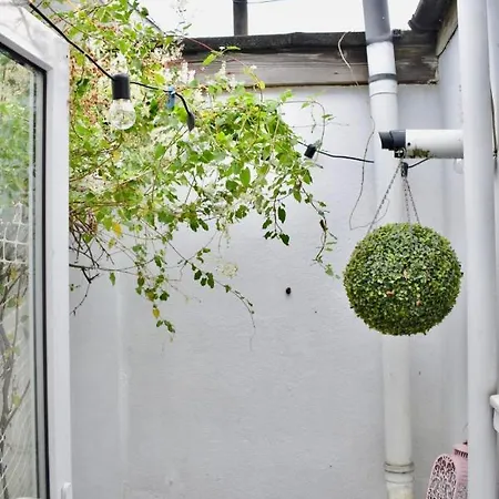Apartmán Charming 2 Bedroom In Location *